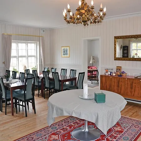 Ten-bedroom Holiday Hvalso With Sea View 04 Feriehus Kirke Hvalsø