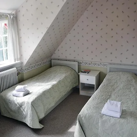 Ten-bedroom Holiday Hvalso With Sea View 04