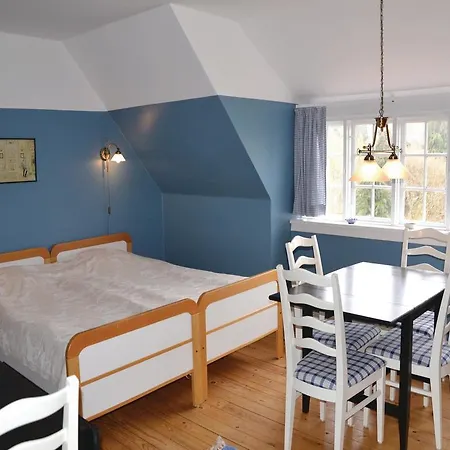 Ten-bedroom Holiday Hvalso With Sea View 04 *