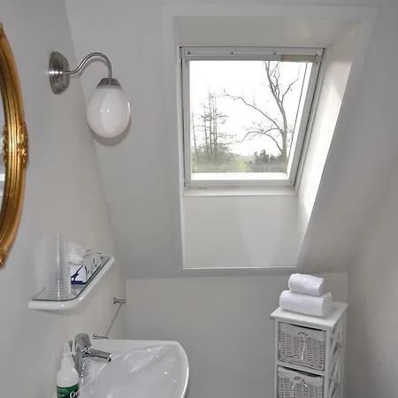 Ten-bedroom Holiday Hvalso With Sea View 04 Feriehus